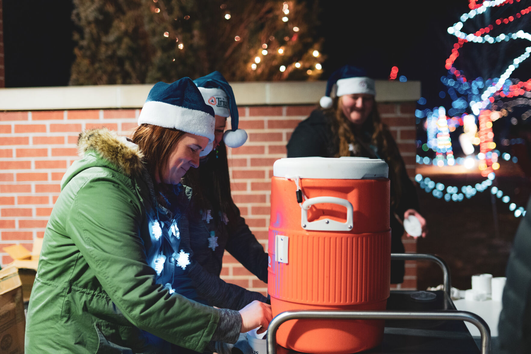 Free hot chocolate at 5th annual Holiday Light Festival